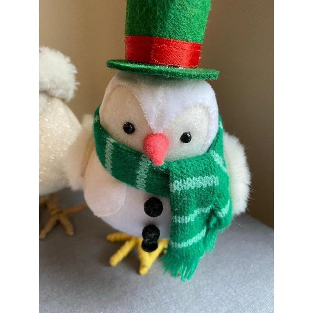 Winter Birds Featherly Friends Sweater Lot Of 2 Decor sku31